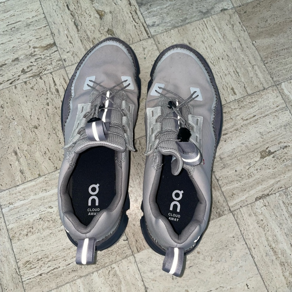 On Running men’s shoes